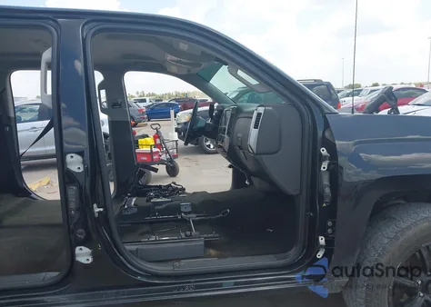 2017 Chevrolet Silverado 1500 1Lt z USA, uszkodzony, nr VIN 3GCPCREC1HG321341